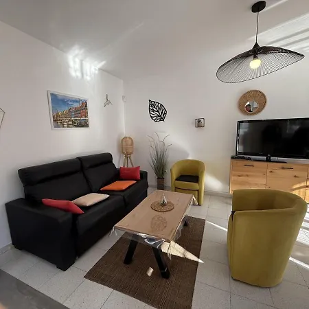Awaydays - Casa Con Piscina فيلة