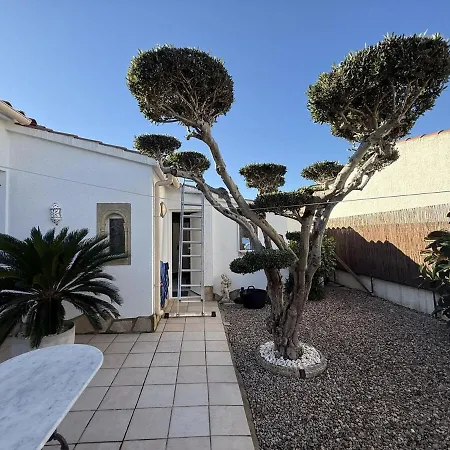 Villa Awaydays - Casa Con Piscina Empuriabrava